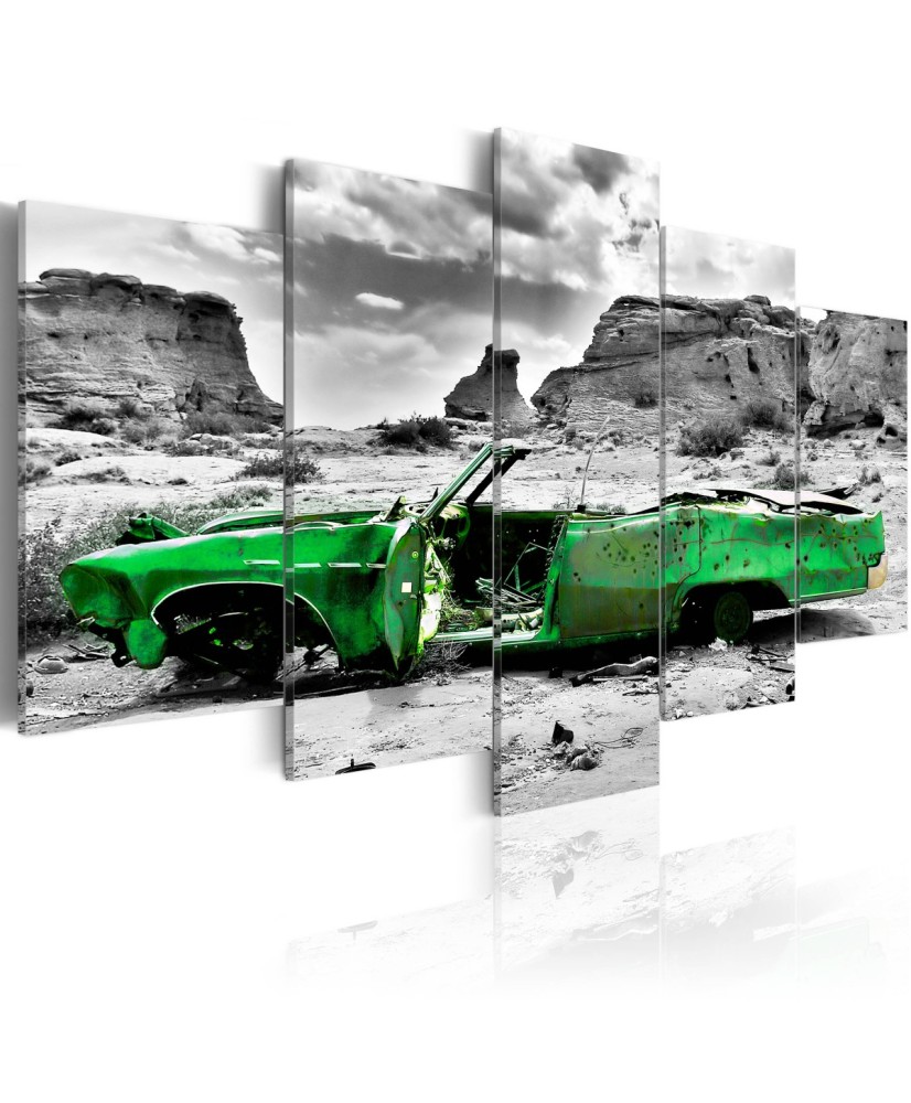 Paveikslas  Green retro car at Colorado Desert