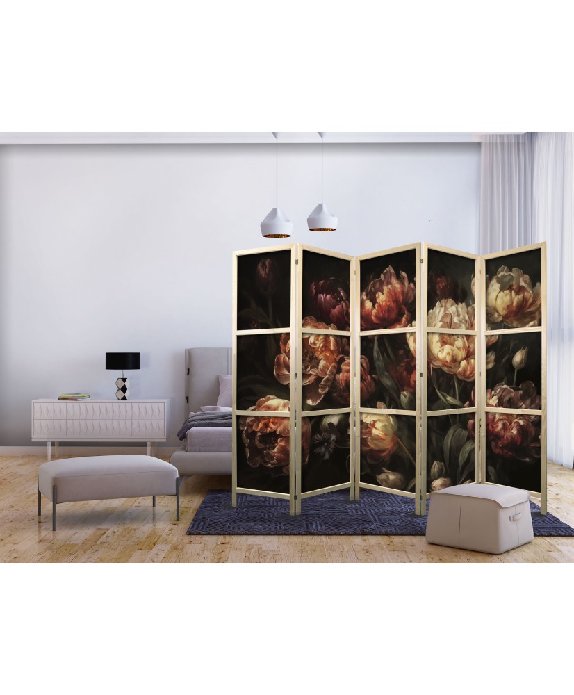 Japoniška kambario pertvara - Įspūdingos tulpės - raudonų ir baltų gėlių puokštė juodame fone