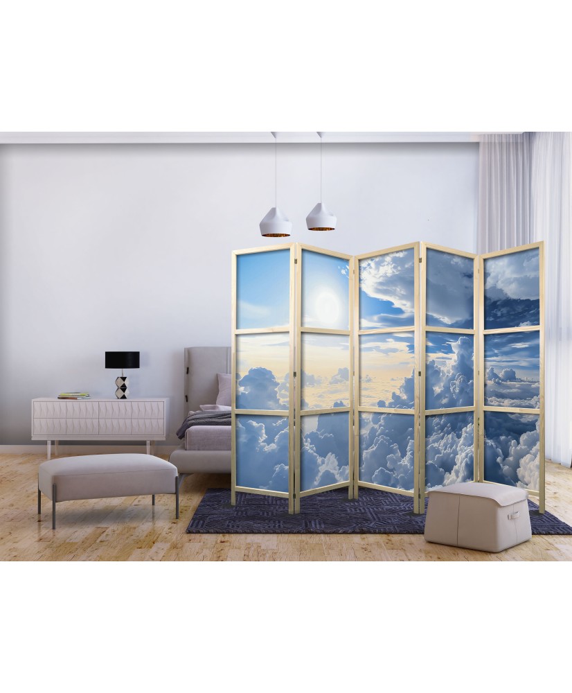 Japoniška kambario pertvara - Šviesos simfonija: saulė ir debesys kuria nuostabų dangų