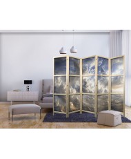 Japoniška kambario pertvara - Auksiniai atspindžiai debesyse pranašauja sutemą