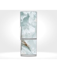 Magnetinis lipdukas ant šaldytuvo