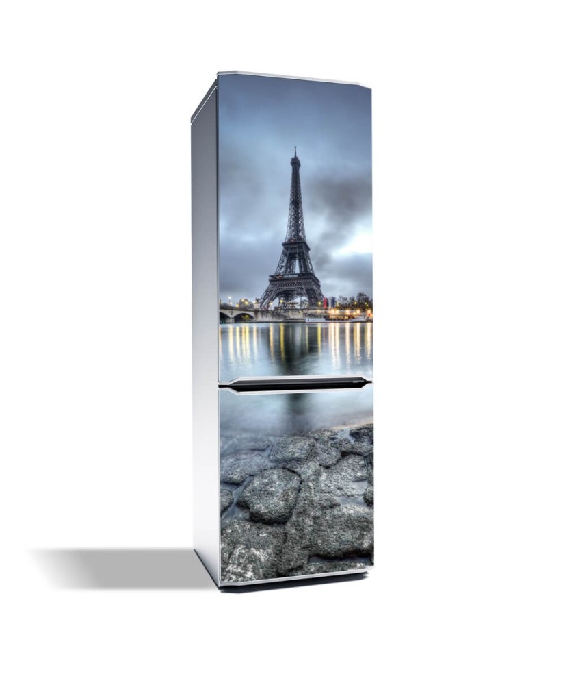 Magnetinis lipdukas ant šaldytuvo